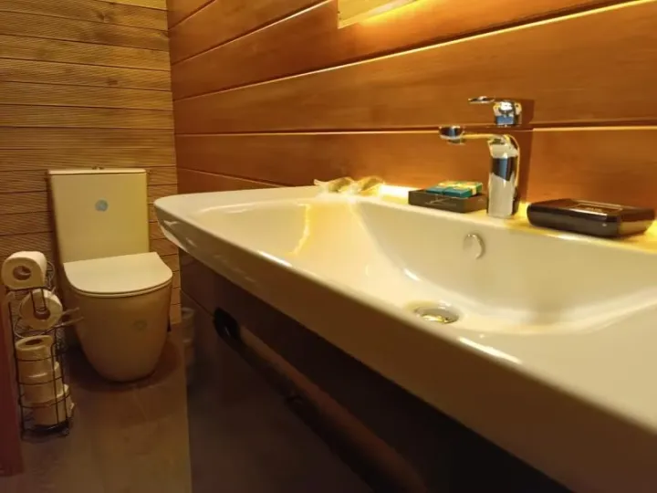 Jakuzili Bungalow , Dere ve Orman Manzaralı, Isıtmalı Özel Havuzlu
